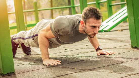 Perchè eseguire i piegamenti sulle braccia?