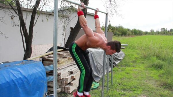 Il Back Lever (Tutorial ed esecuzione)