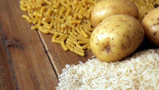 Meglio la pasta, il riso o le patate?