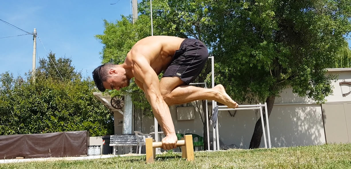 tuck planche