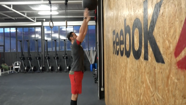 Wall Ball: impariamo a farlo