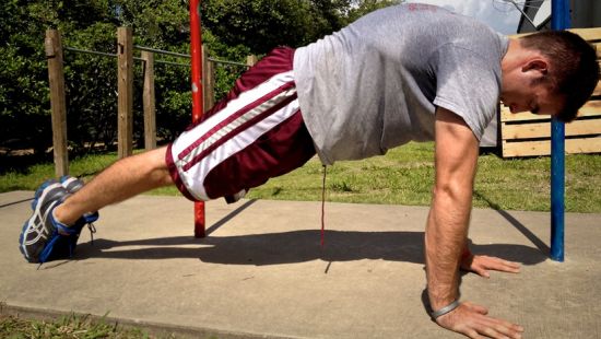 Addominali calisthenics: assetto posturale ideale