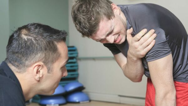 Periartrite spalla: cosa fare in palestra