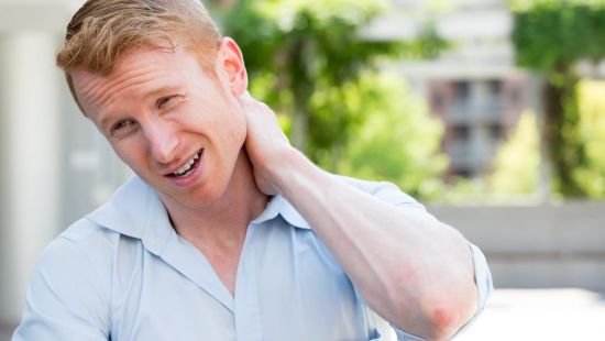 Rimedi torcicollo: 10 cose da sapere