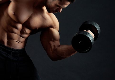 Esercizi bicipiti: come cambia l’attivazione muscolare