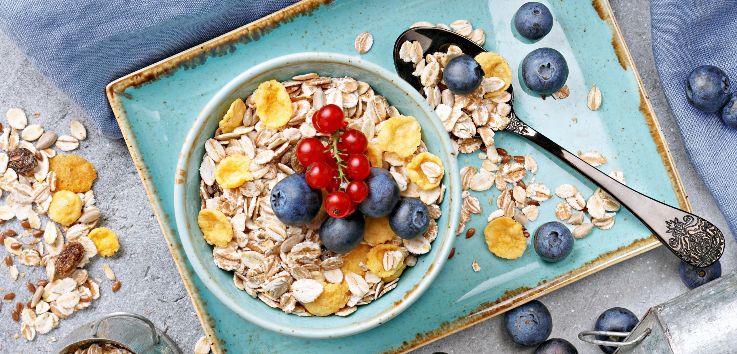 Colazione dietetica con fiocchi di avena per dimagrire