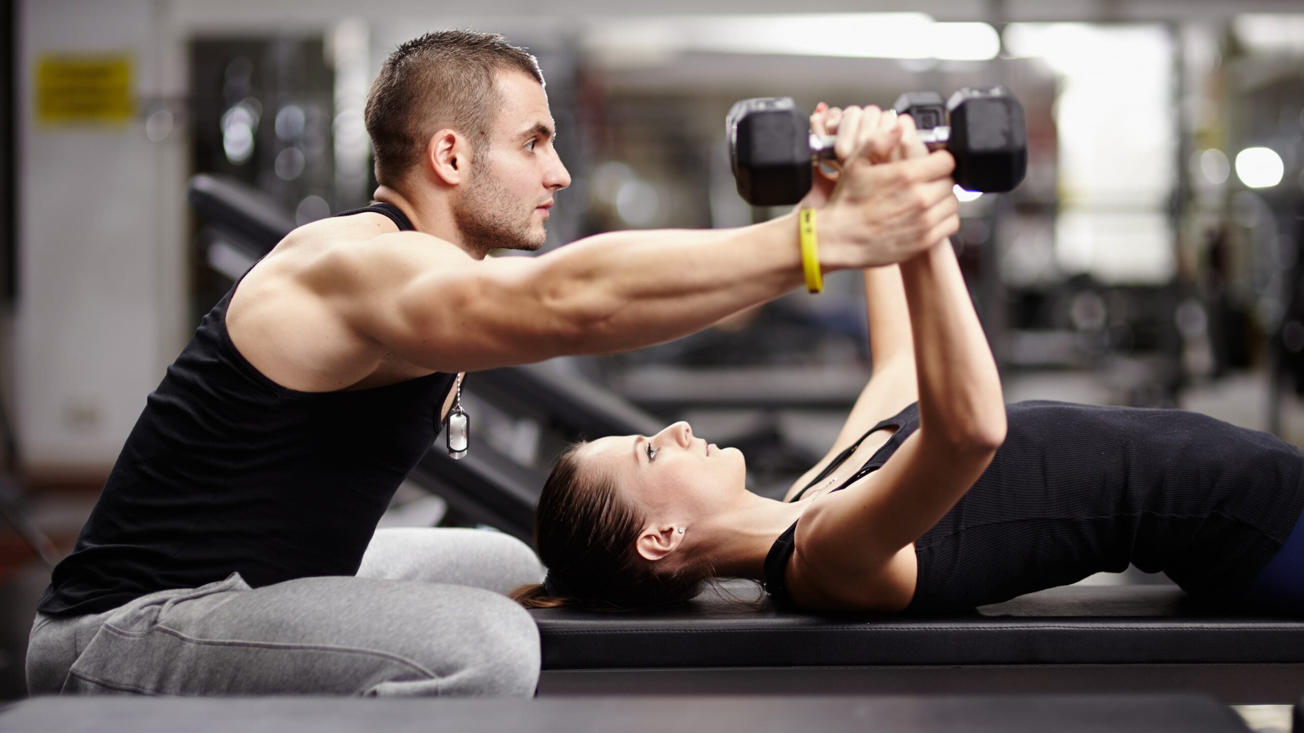 personal trainer per donne in palestra