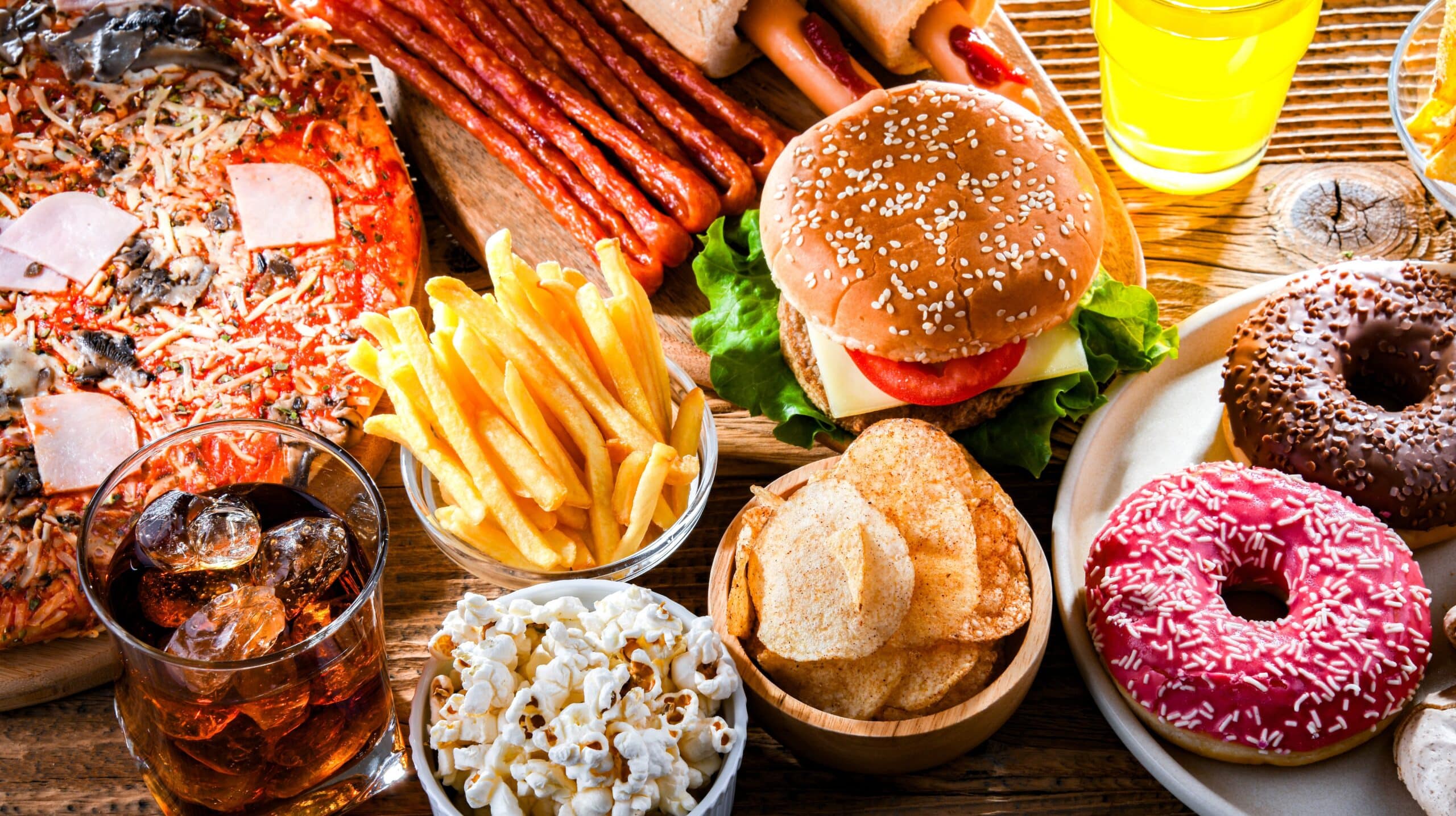 Junk Food Cos E Perch Fa Male Project InVictus